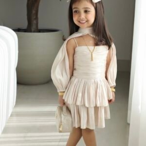 Silky dress-pearly color